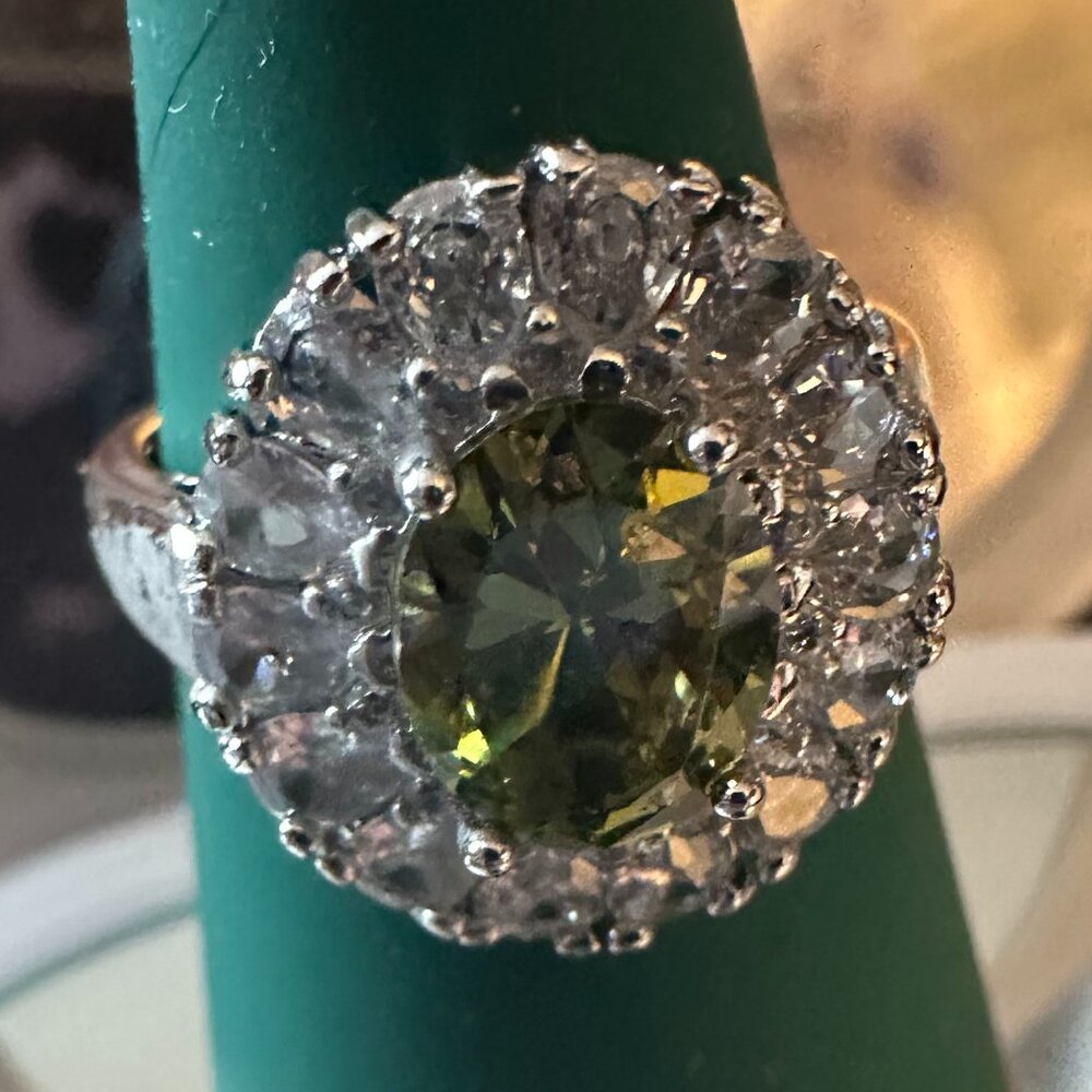green and clear cz cocktail ring sz 9